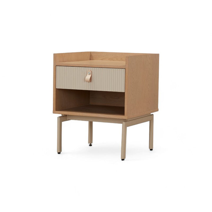 Crème Nightstand
