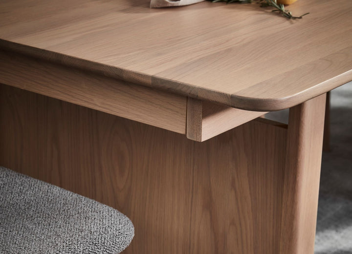 Copenhang Dining Table