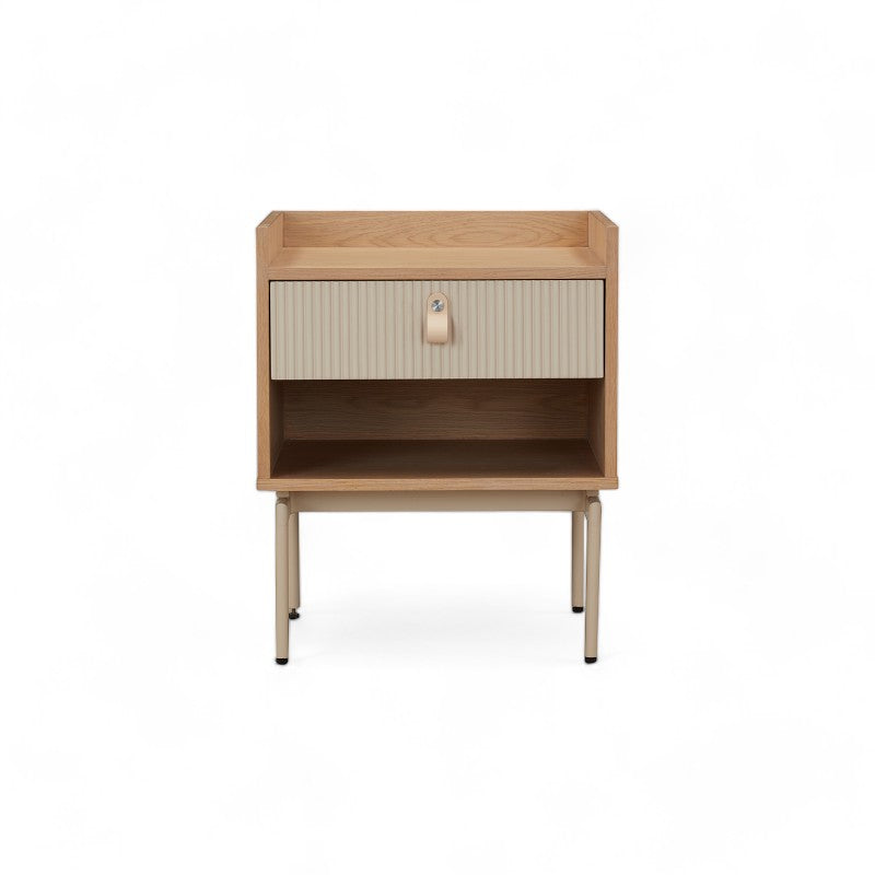 Crème Nightstand